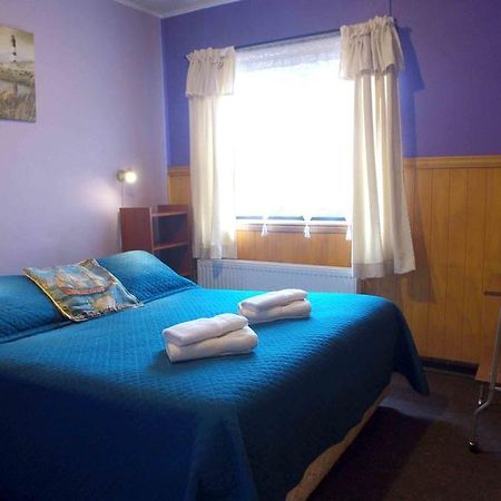 Hostal Victoria Пунта Аренас Екстериор снимка
