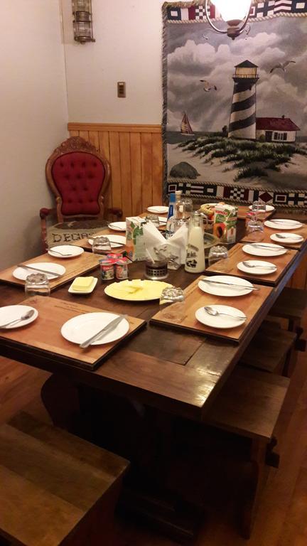Hostal Victoria Пунта Аренас Екстериор снимка