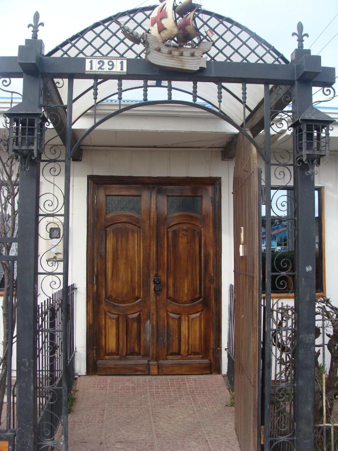 Hostal Victoria Пунта Аренас Екстериор снимка